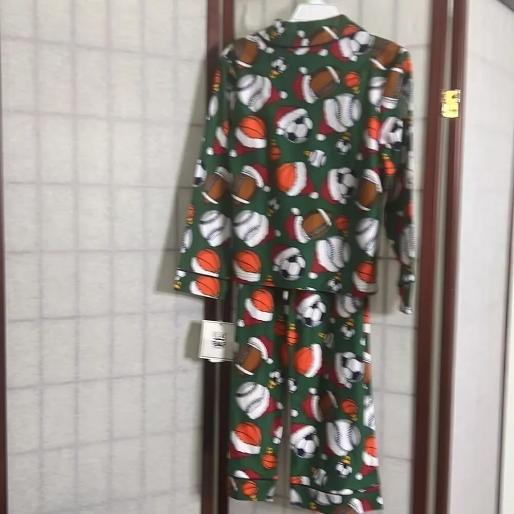 UP LATE NWT PAJAMAS 2 PIECE‎ SET SIZE 8